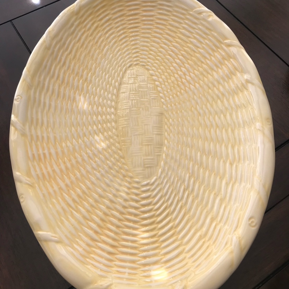 Ceramic serving dishes - Picture 2 of 16